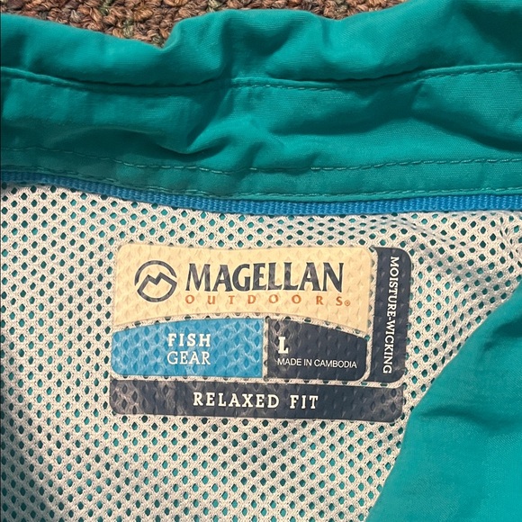Magellan Outdoors Teal Fishing Shirt - Picture 2 of 4